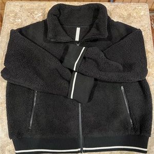Athleta Tugga Sherpa Jacket black XL. I wore this one maybe once.  Like new!